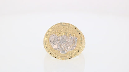 360 degree view of ring.