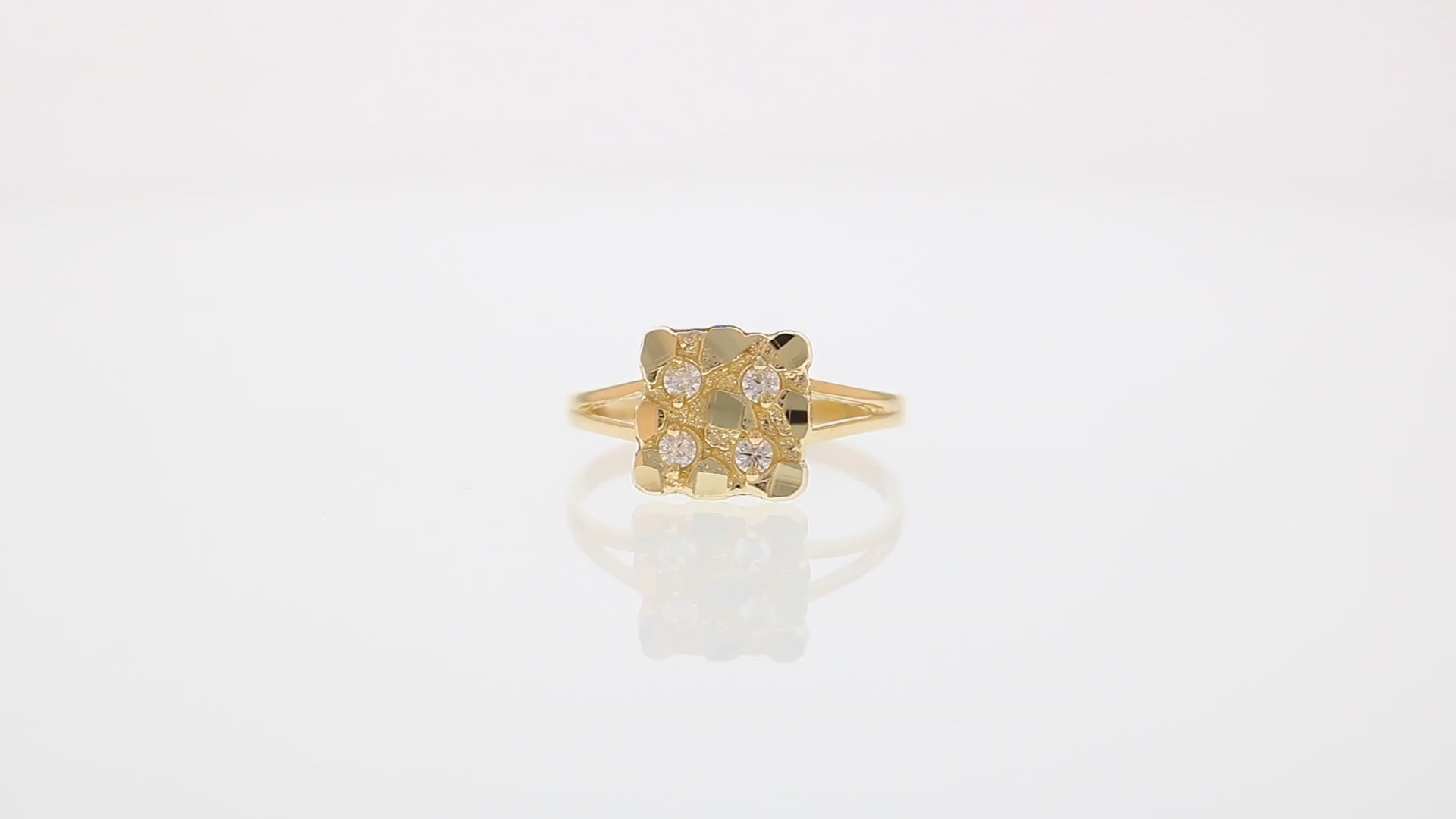 360 degree view of ring.