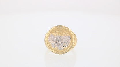360 degree view of ring.