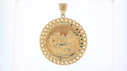 360 degree view of ring.