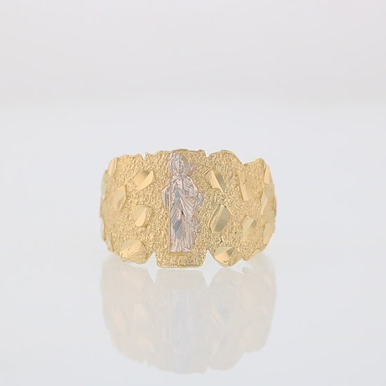 360 degree view of ring.