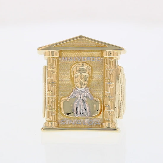 360 degree view of ring.