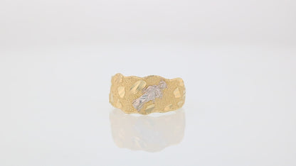 360 degree view of ring.