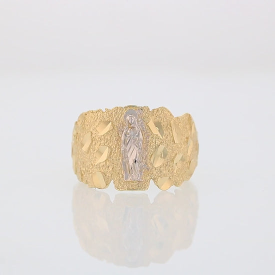 360 degree view of ring.
