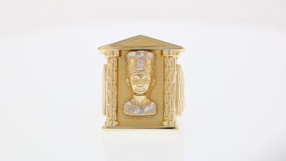 360 degree view of ring.