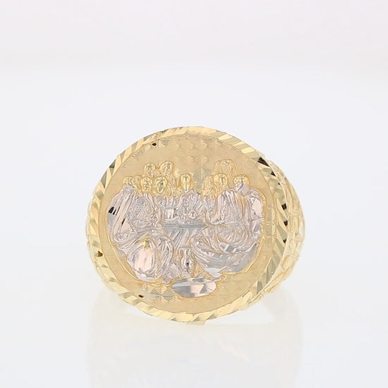 360 degree view of ring.