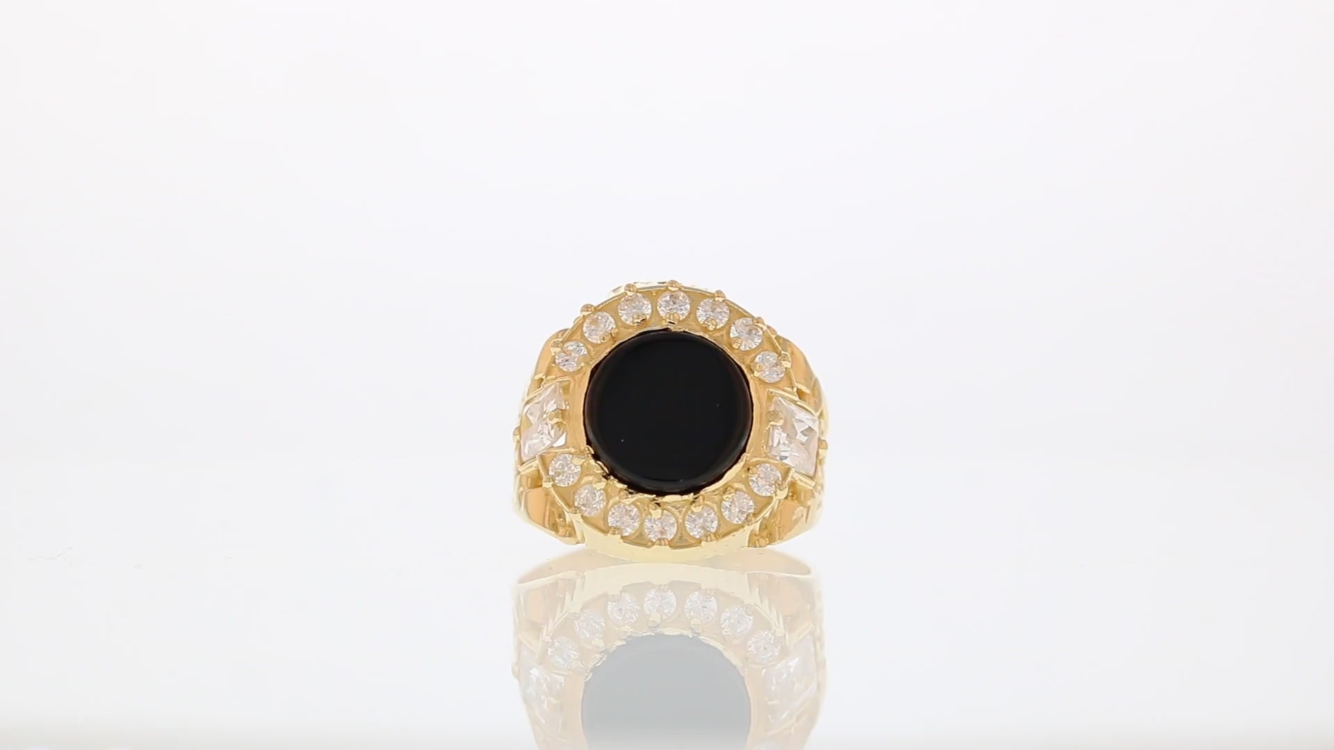 360 degree view of ring.