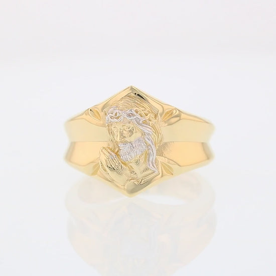 360 degree view of ring.