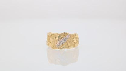 360 degree view of ring.