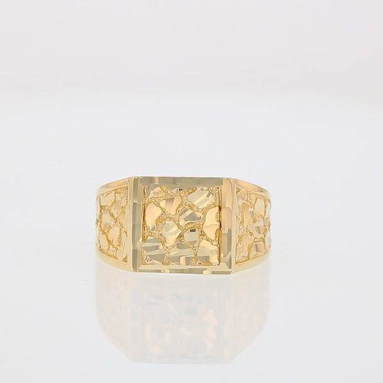 360 degree view of ring.