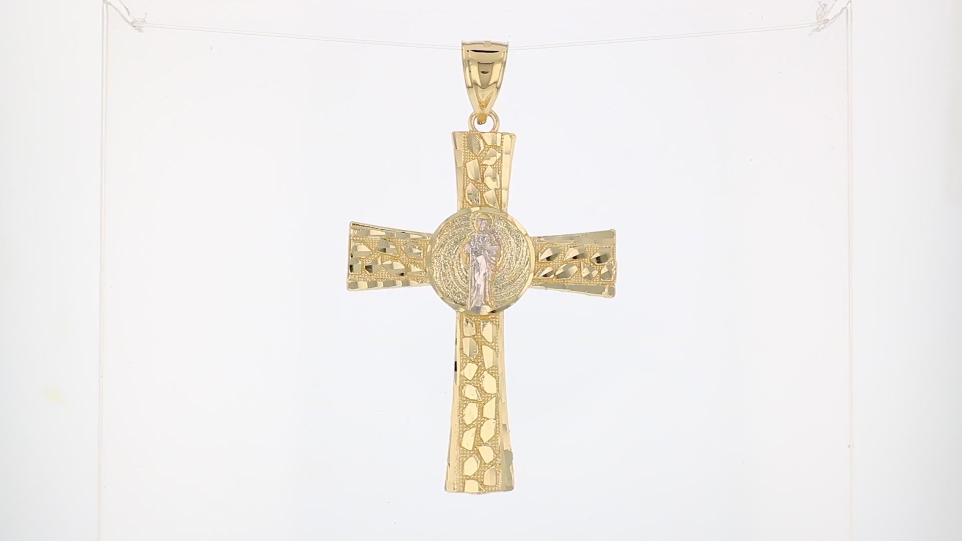 360 degree view of ring.