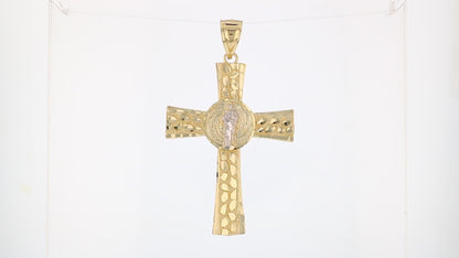 360 degree view of ring.